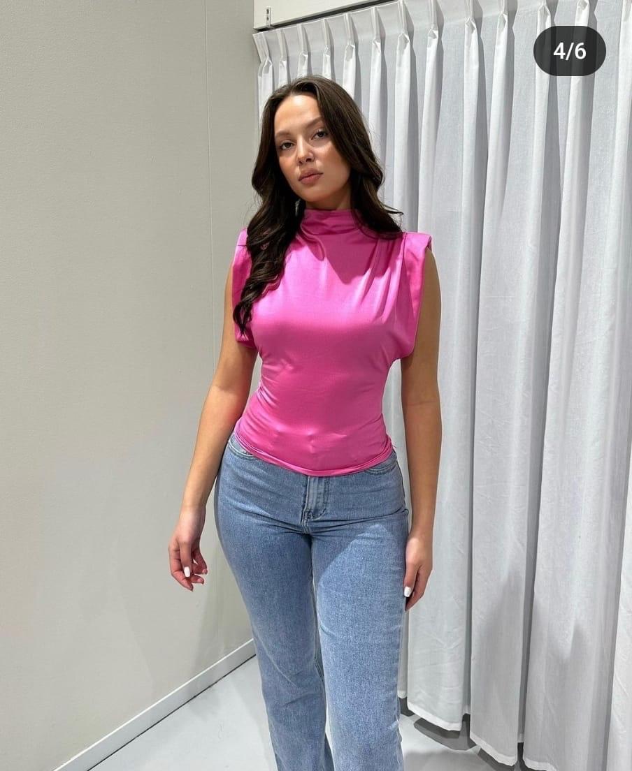 TOP CAROLA