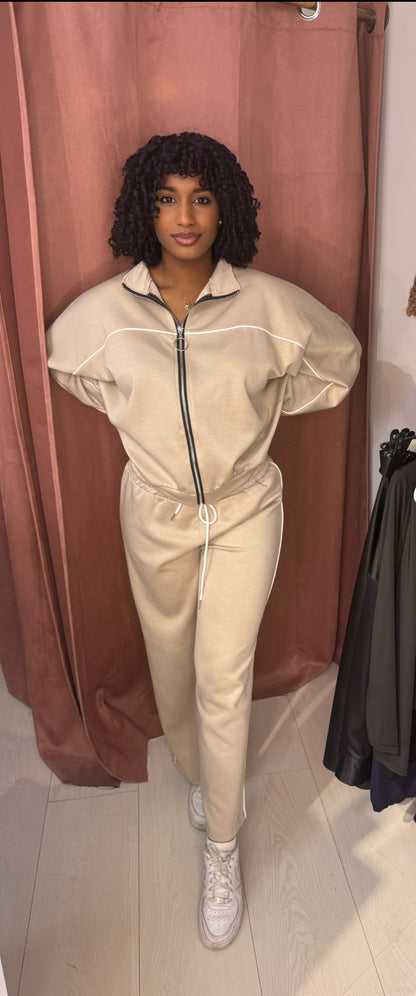 Two piece set